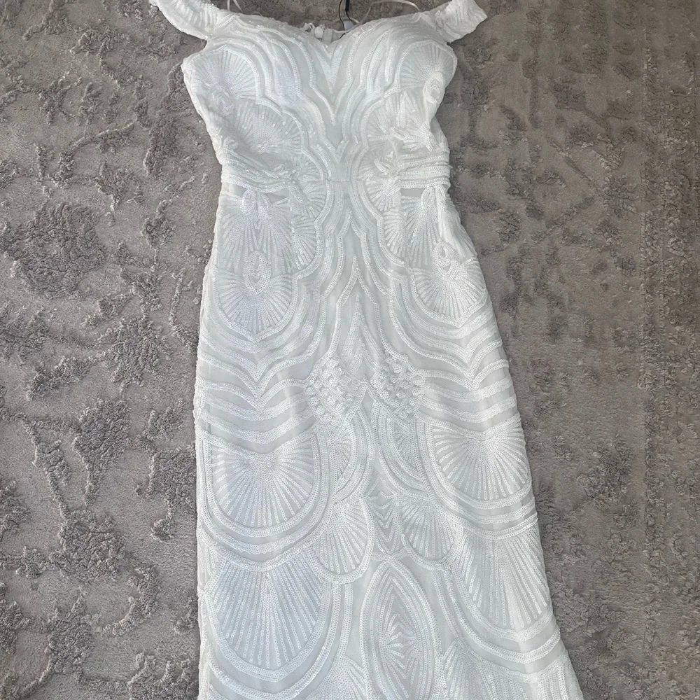 Fashion Nova Elegant White Embroidered Dress - Picture 3 of 4